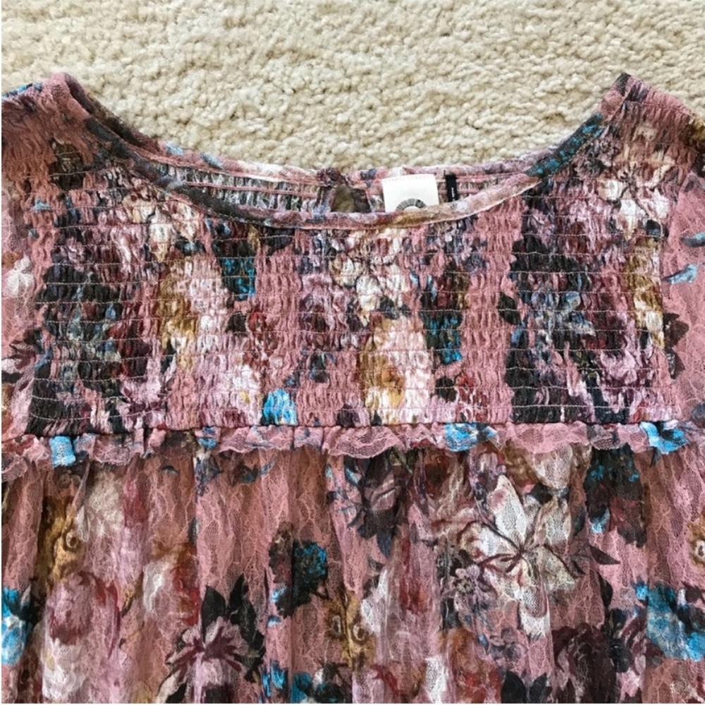 {Anthropologie} Akemi + Kin Lace Bell Sleeve Top - Picture 8 of 10